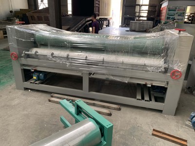 2700mm贴面涂胶机