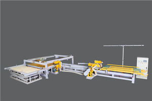 建筑模板設備-自動鋸邊機
